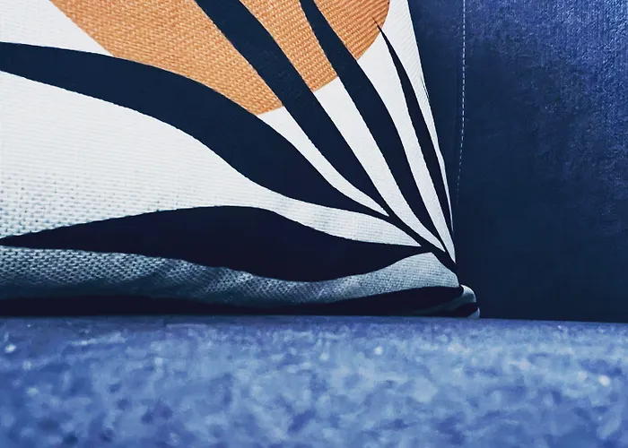 Vieille Tour Hotel 2*