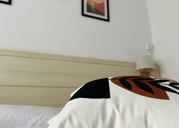 Vieille Tour Hotel 2*